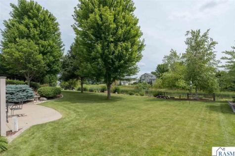 117 Grovebrook Drive Mankato MN 56001