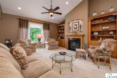117 Grovebrook Drive Mankato MN 56001