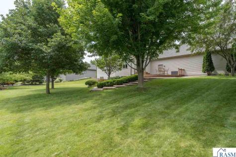 117 Grovebrook Drive Mankato MN 56001