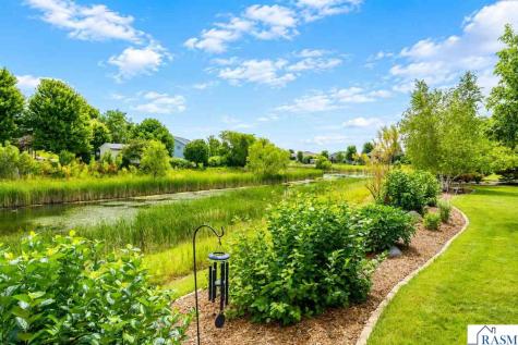 117 Grovebrook Drive Mankato MN 56001