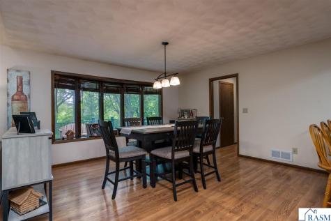 23 Holiday Court North Mankato MN 56063
