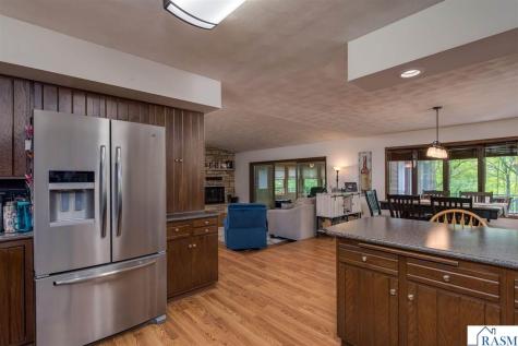 23 Holiday Court North Mankato MN 56063