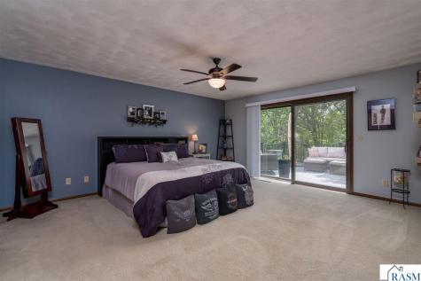 23 Holiday Court North Mankato MN 56063