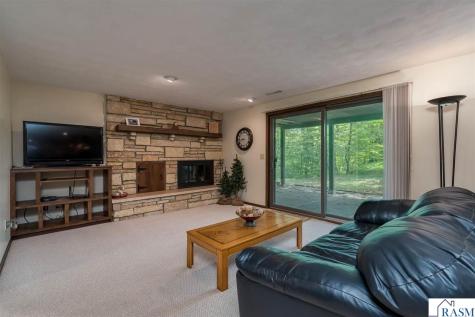 23 Holiday Court North Mankato MN 56063
