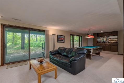 23 Holiday Court North Mankato MN 56063