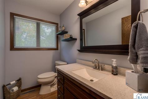 23 Holiday Court North Mankato MN 56063