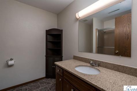 23 Holiday Court North Mankato MN 56063