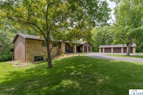 23 Holiday Court North Mankato MN 56063
