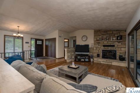 23 Holiday Court North Mankato MN 56063