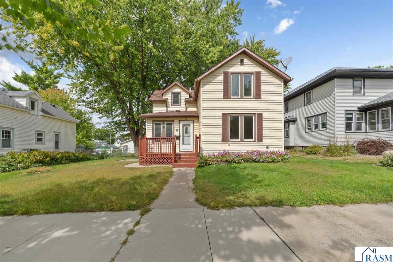 1526 N 4th Street Mankato MN 56001-3210