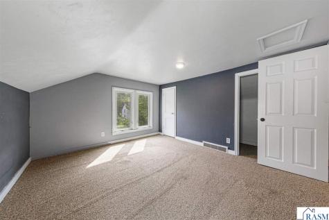 1526 N 4th Street Mankato MN 56001-3210
