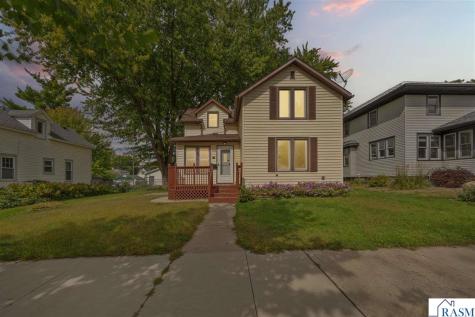 1526 N 4th Street Mankato MN 56001-3210