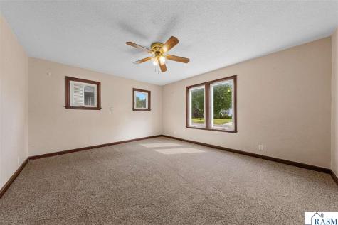 1526 N 4th Street Mankato MN 56001-3210