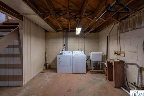 801 SW 4th Avenue Wells MN 56097
