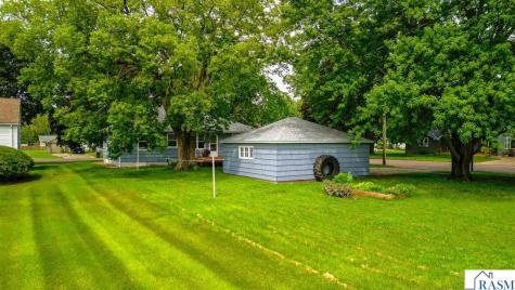 801 SW 4th Avenue Wells MN 56097