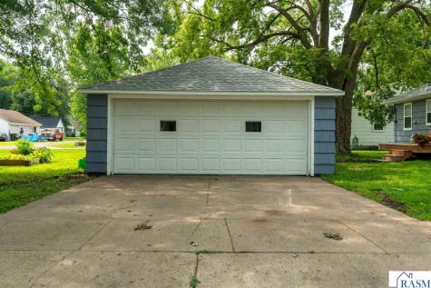 801 SW 4th Avenue Wells MN 56097