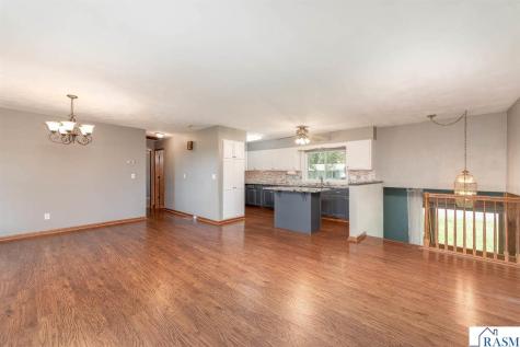 211 Holly Lane Janesville MN 56048