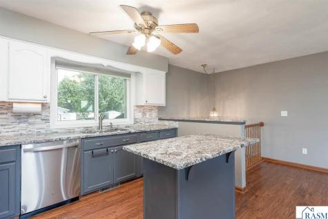 211 Holly Lane Janesville MN 56048