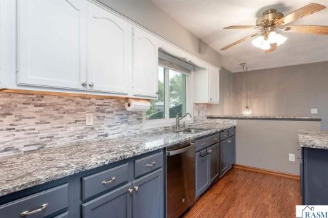 211 Holly Lane Janesville MN 56048