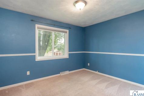 211 Holly Lane Janesville MN 56048