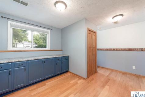 211 Holly Lane Janesville MN 56048