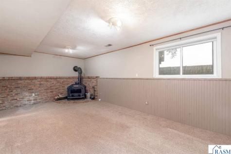 211 Holly Lane Janesville MN 56048