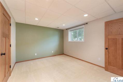 211 Holly Lane Janesville MN 56048