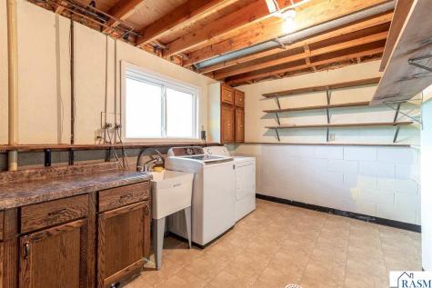 211 Holly Lane Janesville MN 56048