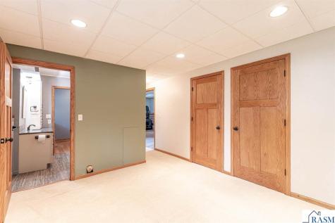 211 Holly Lane Janesville MN 56048