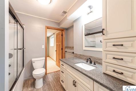 211 Holly Lane Janesville MN 56048