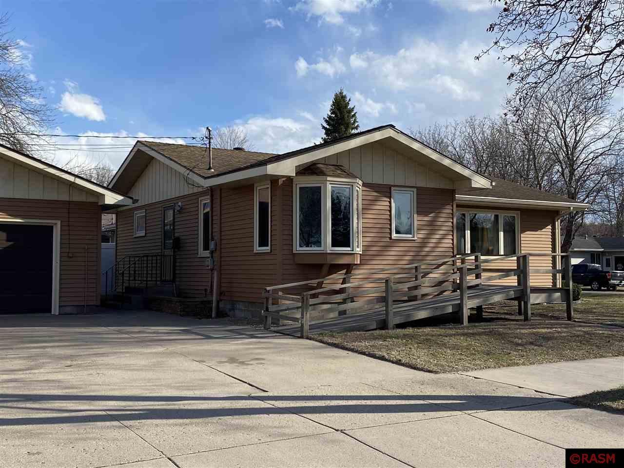 1326 Jefferson Street North New Ulm MN 56073