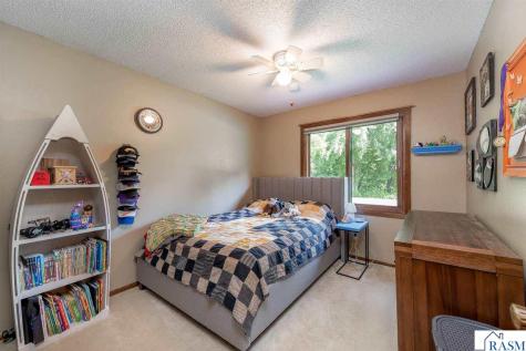137 Maple Park Drive Mankato MN 56001