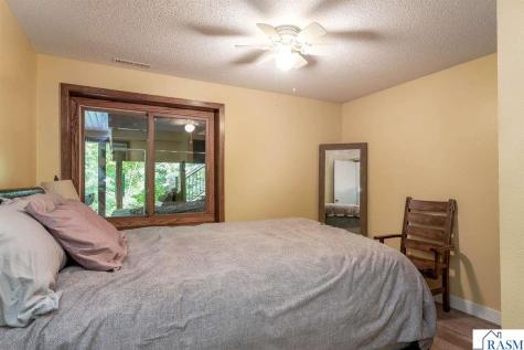 137 Maple Park Drive Mankato MN 56001