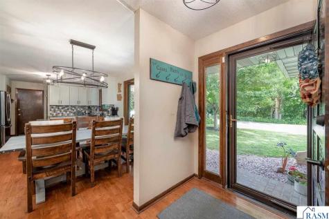 137 Maple Park Drive Mankato MN 56001