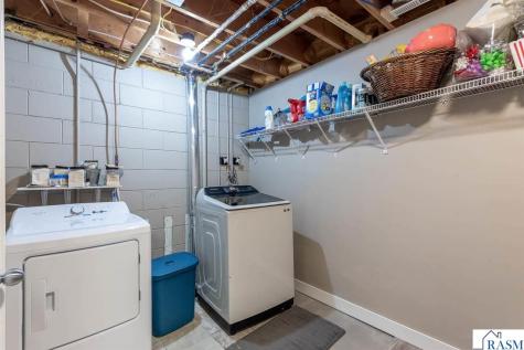 137 Maple Park Drive Mankato MN 56001