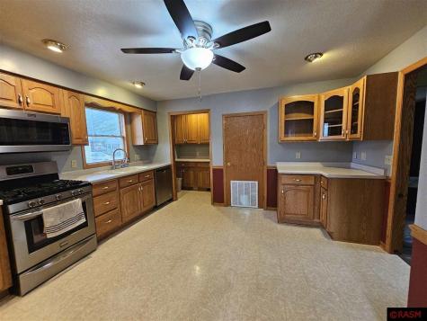 202 3rd East Street Hanska MN 56041