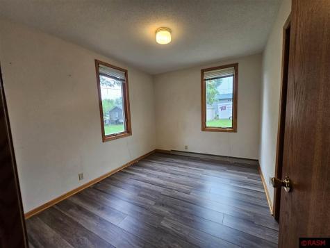 202 3rd East Street Hanska MN 56041