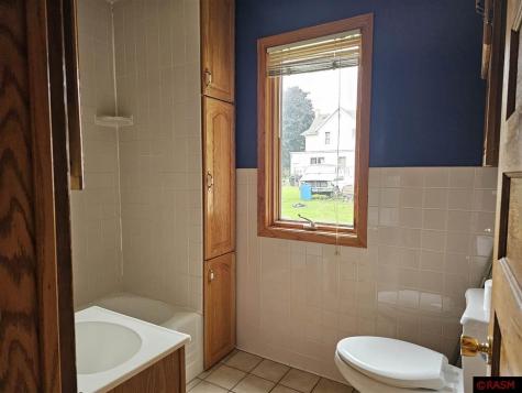 202 3rd East Street Hanska MN 56041