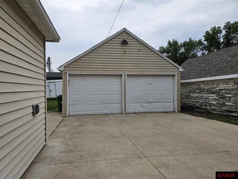 202 3rd East Street Hanska MN 56041