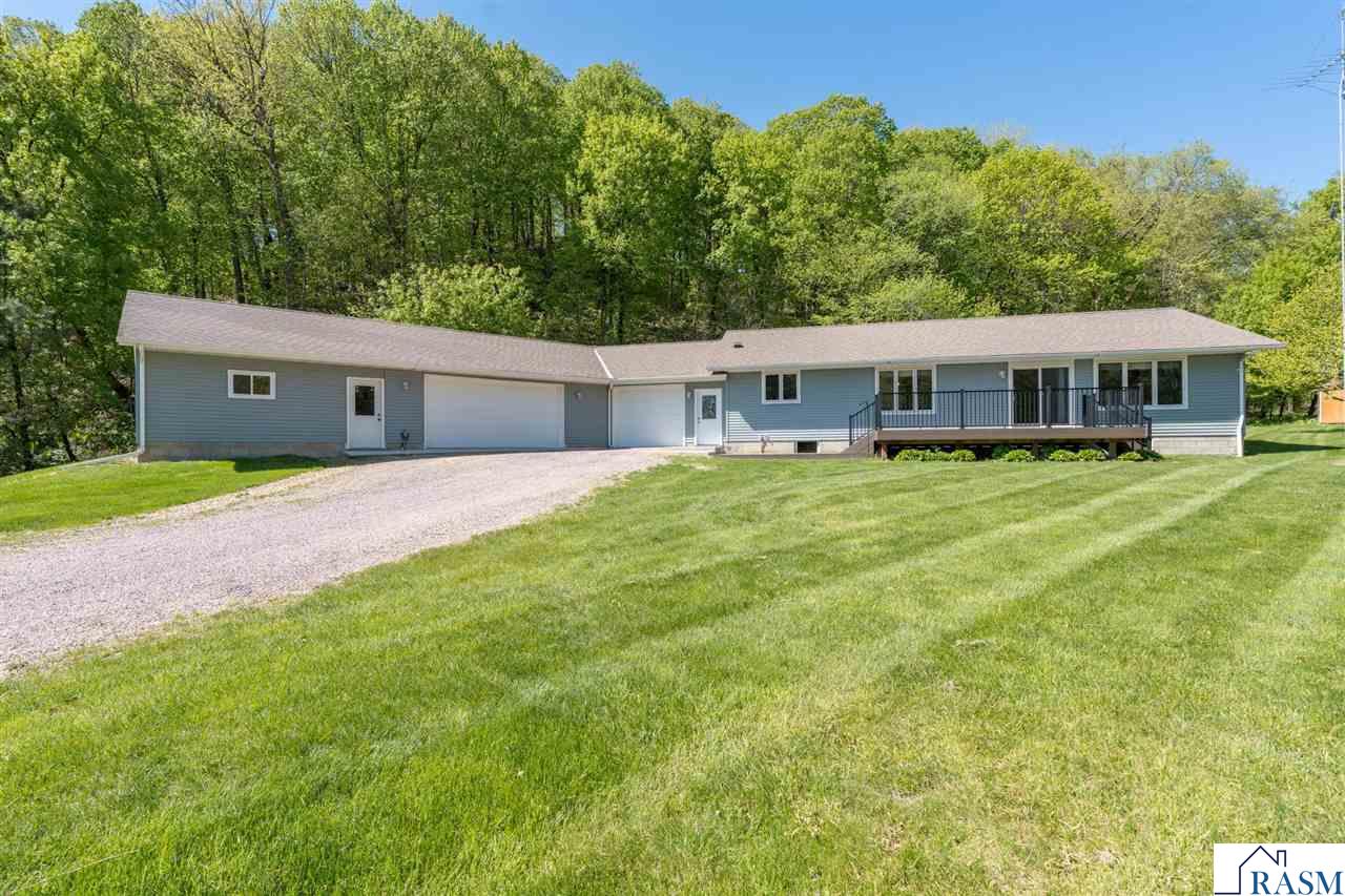 48818 Old River Bluff Road St. Peter MN 56082