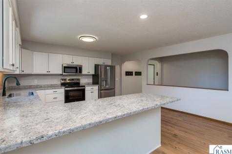 48818 Old River Bluff Road St. Peter MN 56082