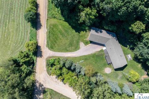 48818 Old River Bluff Road St. Peter MN 56082