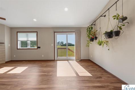 611 Mari-dean Boulevard Lake Crystal MN 56055