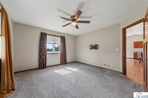 611 Mari-dean Boulevard Lake Crystal MN 56055