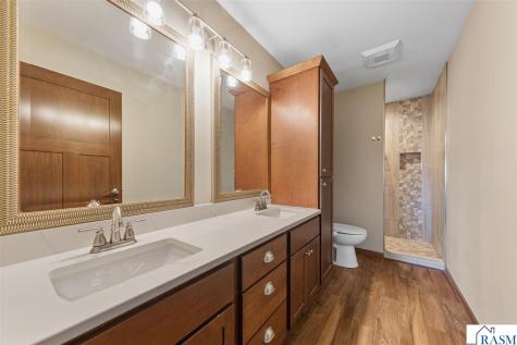 611 Mari-dean Boulevard Lake Crystal MN 56055