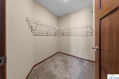 611 Mari-dean Boulevard Lake Crystal MN 56055