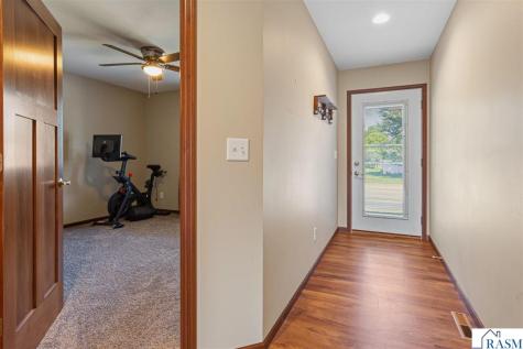 611 Mari-dean Boulevard Lake Crystal MN 56055