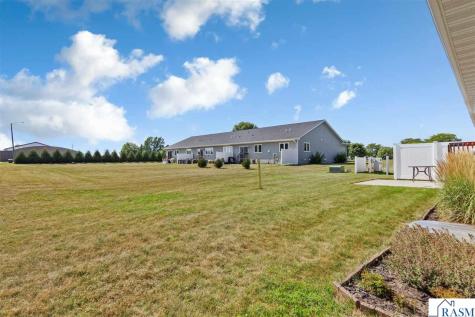 611 Mari-dean Boulevard Lake Crystal MN 56055