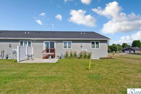 611 Mari-dean Boulevard Lake Crystal MN 56055