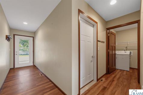 611 Mari-dean Boulevard Lake Crystal MN 56055
